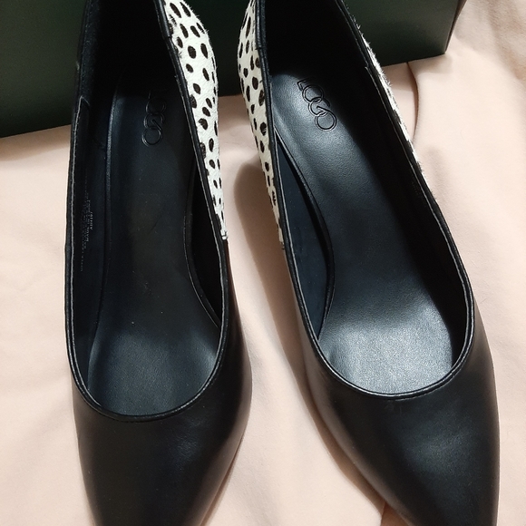 NWOT B & W Leather Pumps size 7 - Picture 2 of 12